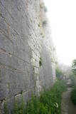 Château de Montségur - Hourds le long des murs (côté ancien village).