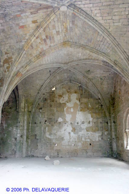 Notre Dame d'Alet - La salle capitulaire : intérieur.