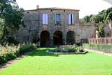 Abbaye de Fontfroide : Face avant du réfectoire des convers.