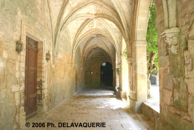 Abbaye de Fontfroide - Cloître.