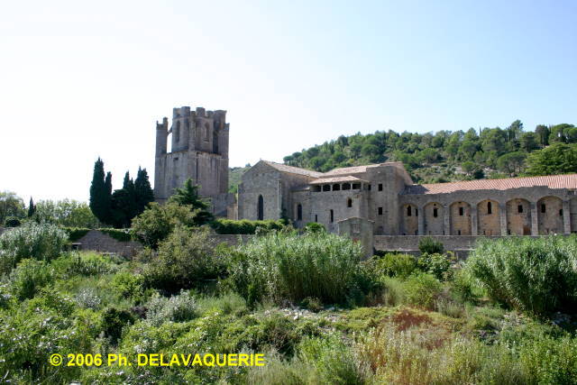 Abbaye Sainte Marie d'Orbieu - Vue générale.