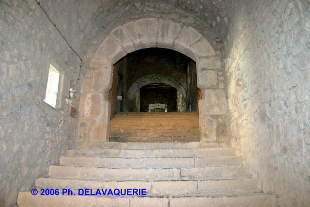 Abbaye Sainte Marie d'Orbieu - Escalier menant au dortoir des moines.