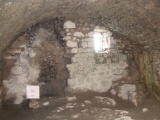 Peyrepertuse - Vieux donjon : logis du gouverneur
