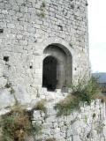 Puilaurens - Donjon : Entrée de l'enceinte.
