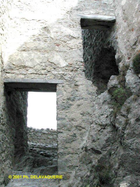 Puilaurens - Donjon.