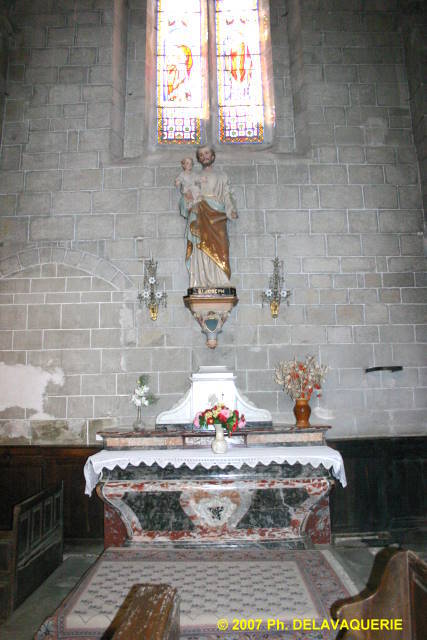 Abbaye de Saint-Hilaire - L'église : Retable de st joseph.