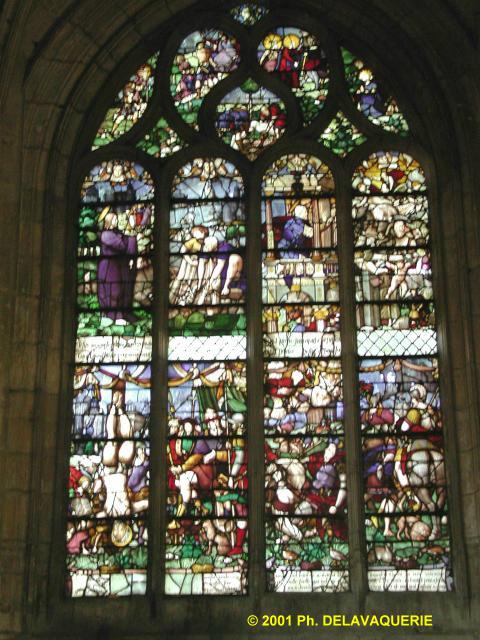 Eglise Saint-Etienne de Beauvais - Vitrail de la chapelle Saint-Pierre consacrée à des épisodes de "la vie de saint Pierre et saint Paul"