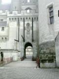 Château de Pierrefonds - L'entrée avec son pont-levis.