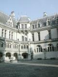 Château de Pierrefonds - Cours d'honneur : L'escalier double.