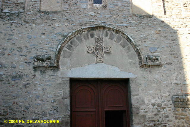 Abbaye Sainte Marie d'Arles-sur-Tech - L'église : Le parvis