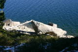 Les Bouillouses - Le lac des Bouillouses : un bateau de pierre échoué sur la rive (Altitude 2000 m).