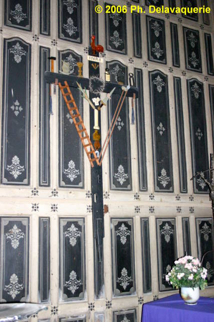 Eglise Notre Dame des Anges de Collioure - Retable de la sanch : croix.