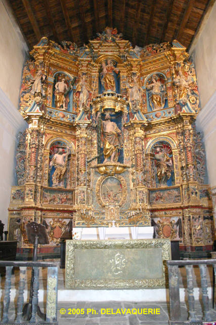 Chapelle Saint Pierre du Chteau de Corbre - Retable du Maitre-autel par Louis RIBERA (XVIIIe).
