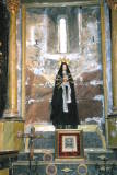 Eglise Sainte Marie de Corneilla de Conflent - Bras Nord du transept : Absidiole creusée dans la masse du mur contenant une vierge des 7 douleurs.