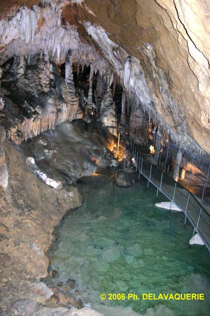 Grotte des grandes canalettes - Lac aux Atolls.