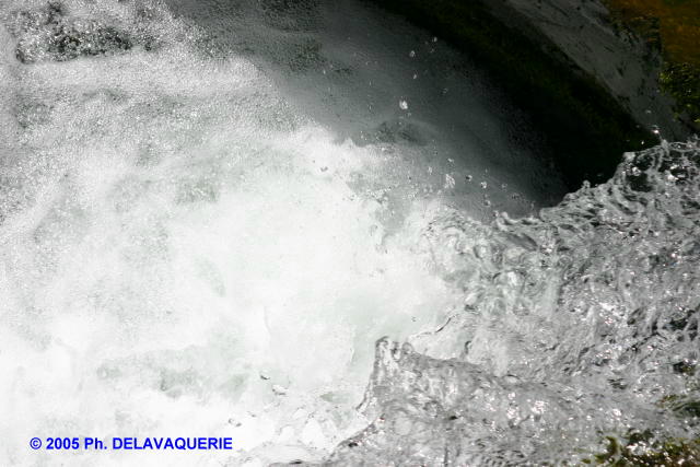 Les gorges de la Fou - Enfin des bulles, mais ce n'est que de l'eau !