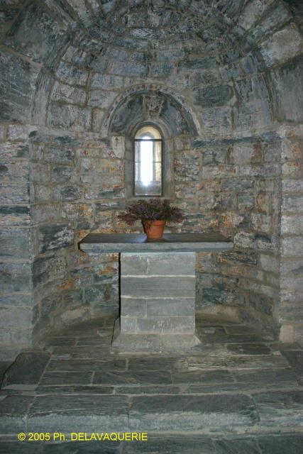 Prieuré de Serrabona - La chapelle : absidiole.