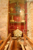 La vitrine contenant un petit trésor.