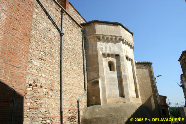 Eglise Saint André de St Féliu d'Avall - Abside de l'église romane.