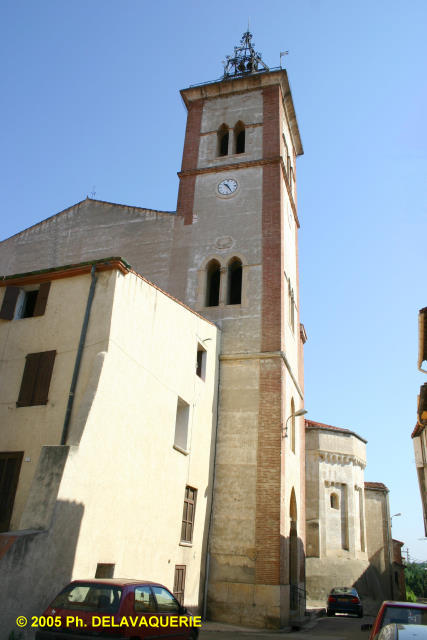 Eglise Saint André de St Féliu d'Avall - Clocher de la nouvelle église.