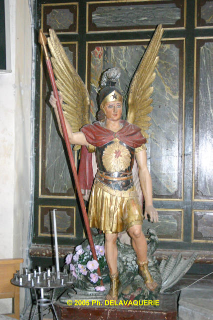 Eglise Saint André de St Féliu d'Avall - Statue de St Michel du XVIIIe.