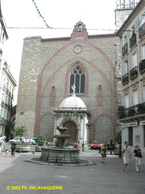 Saint Jean-Baptiste de Perpignan - Entrée de la cathédrale.