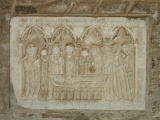 Saint-Martin du Canigou - Le cloître : Pierre tombale de l'abbé Guillaume de Servoles (1300 à 1303).