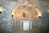 Saint-Michel de Cuxa - Chapelle de la Vierge de la Crèche : autel.