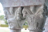 Saint-Michel de Cuxa - Cloître : détail d'un pilier.