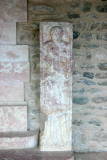 Saint-Michel de Cuxa - L'église : porte du fond de la tribune. Pieds-droits représentant Saint Pierre.