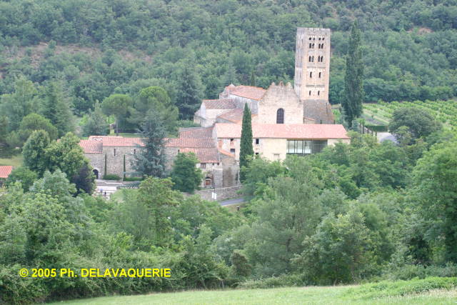 Saint-Michel de Cuxa - Vue d'ensemble.