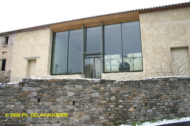 Saint-Michel de Cuxa - Vue extérieure : Nouveau batiment.