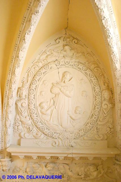 St-Paul de Fenouillet - Etage. Intérieur d'une chapelle.