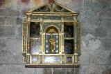 Eglise St-Jacques de Villefranche-de-Conflent - Petit retable accroché à un pilier.