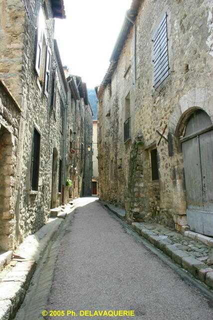 Villefranche-de-Conflent - Ville : Une des rue.