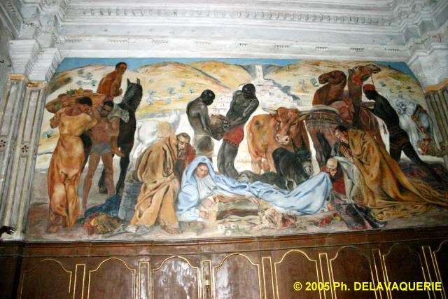 Eglise Saint Julien - Sainte Baselisse de Vina - Chapelle Notre-Dame du Rosaire : fresques sur les murs.