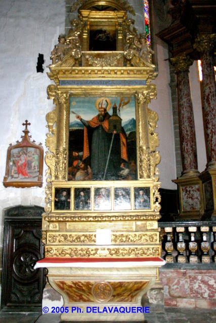Eglise Saint Julien - Sainte Baselisse de Vina - Retable à tableau pré-baroque (début XVIIe).