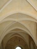 Abbaye de Royaumont - Passage menant au cloître.