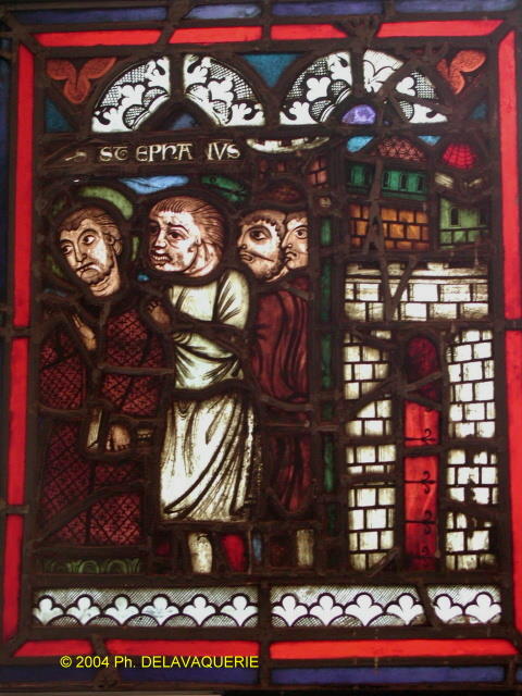 Abbaye de Royaumont - Anciennes cuisines : vitrail.